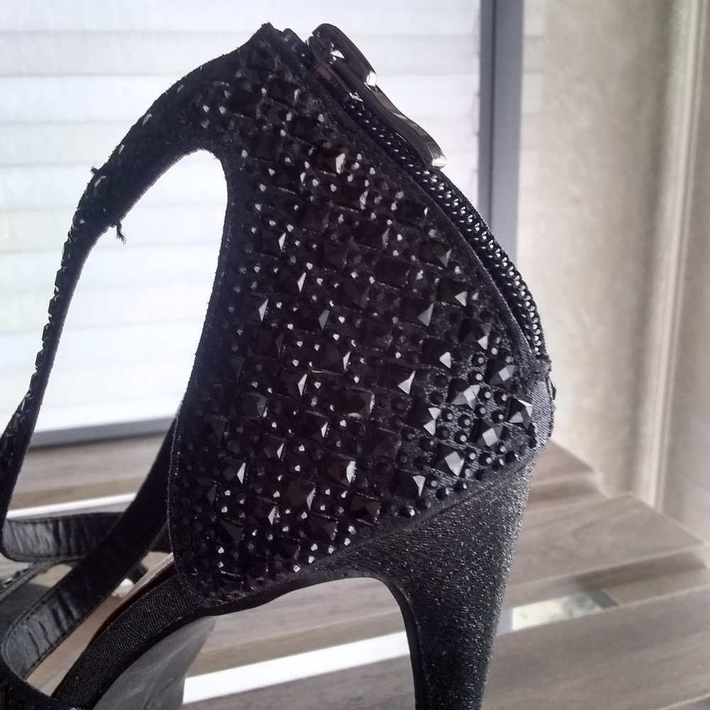 De blossom collection Black Rhine Stone Heels